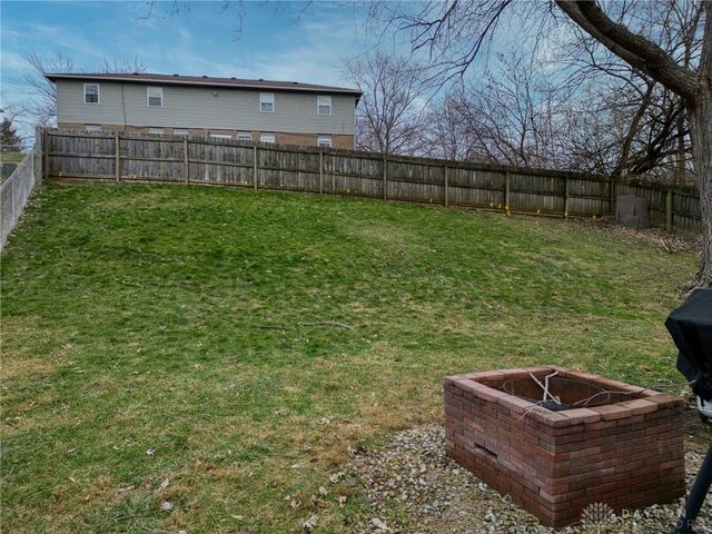 1057 Stonyridge Avenue, Troy, OH 45373