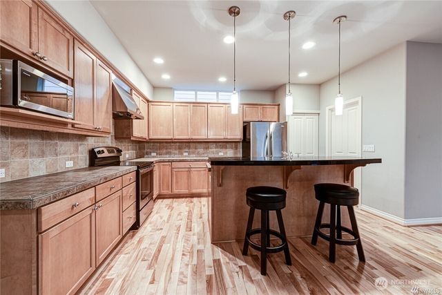 6455 193rd Place NE, Redmond, WA 98052