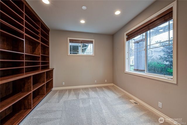 6455 193rd Place NE, Redmond, WA 98052