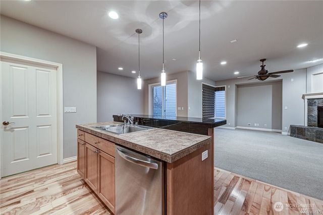 6455 193rd Place NE, Redmond, WA 98052