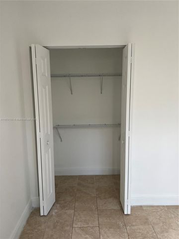 211 W 79th Pl 302, Hialeah, FL 33014
