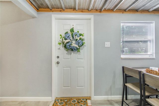 402 E MAIN STREET, Dundee, FL 33838