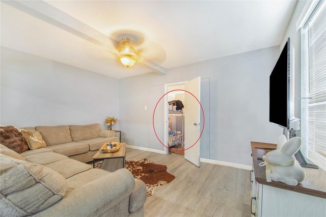 402 E MAIN STREET, Dundee, FL 33838