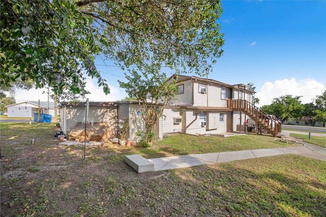 402 E MAIN STREET, Dundee, FL 33838