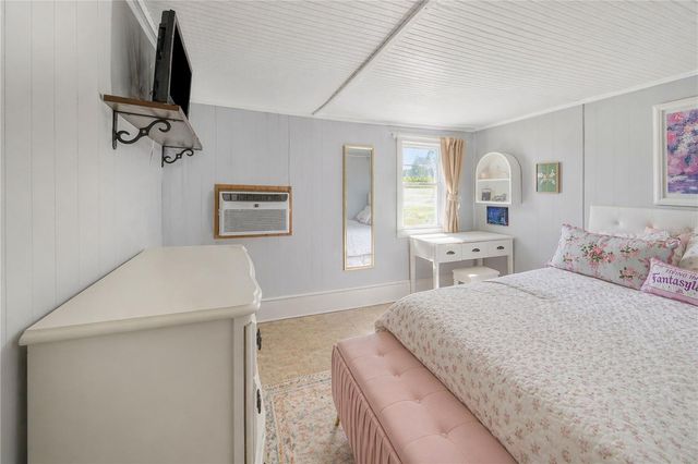 402 E MAIN STREET, Dundee, FL 33838