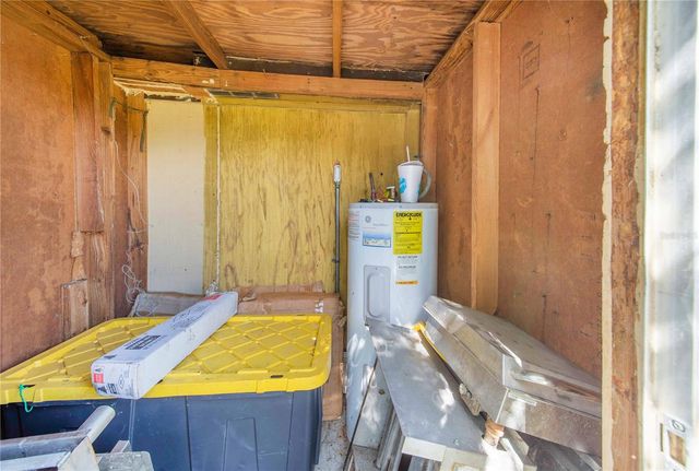 402 E MAIN STREET, Dundee, FL 33838