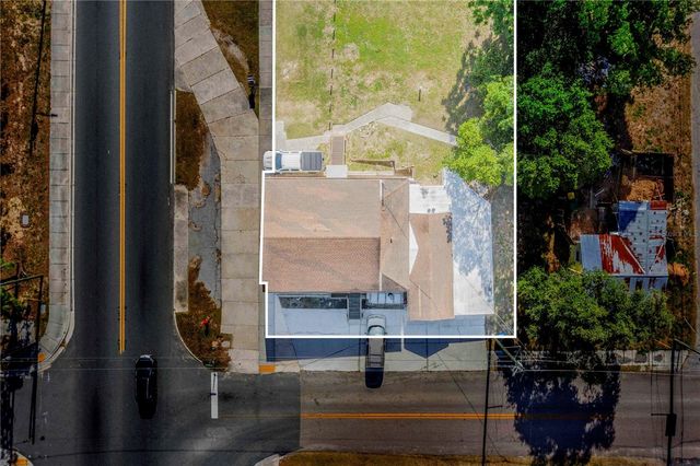 402 E MAIN STREET, Dundee, FL 33838