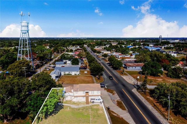 402 E MAIN STREET, Dundee, FL 33838