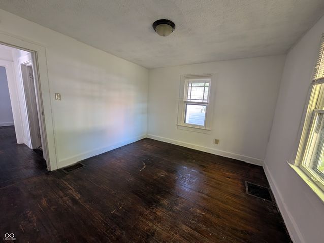 925 N Chester Avenue, Indianapolis, IN 46201