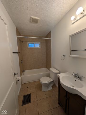 925 N Chester Avenue, Indianapolis, IN 46201