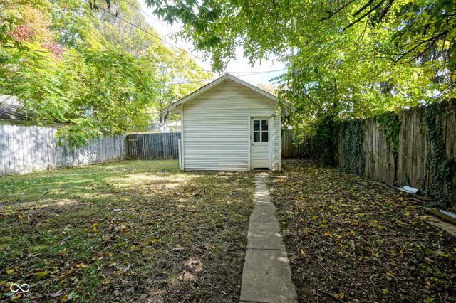 925 N Chester Avenue, Indianapolis, IN 46201