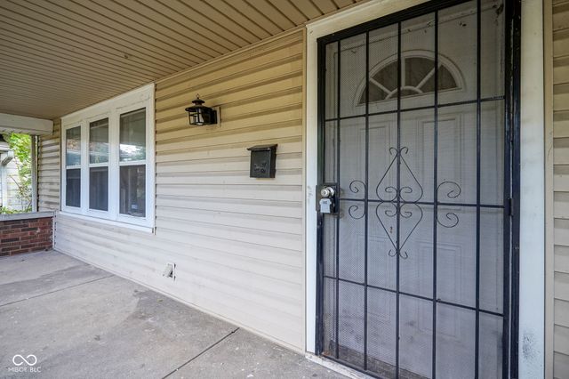 925 N Chester Avenue, Indianapolis, IN 46201