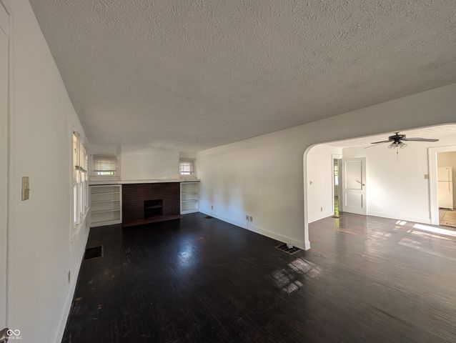 925 N Chester Avenue, Indianapolis, IN 46201