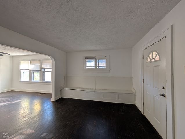 925 N Chester Avenue, Indianapolis, IN 46201