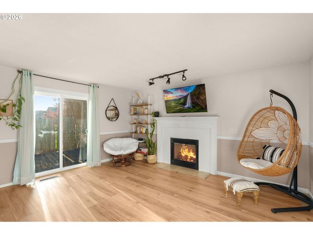 1593 Sw 213TH Ave, Beaverton, OR 97003