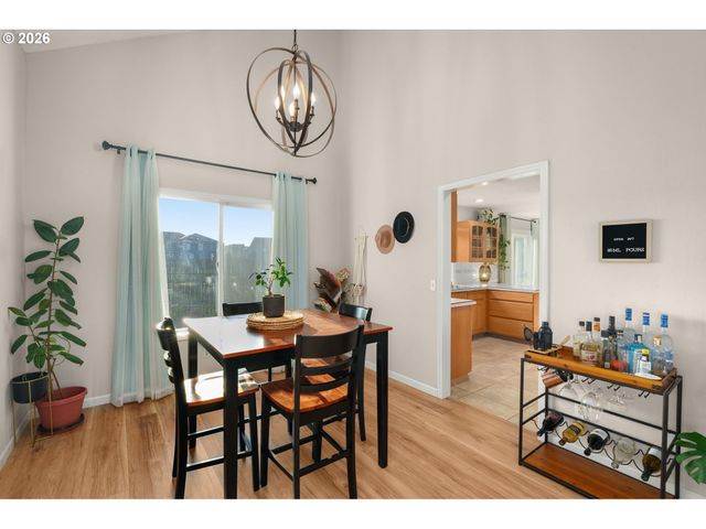 1593 Sw 213TH Ave, Beaverton, OR 97003