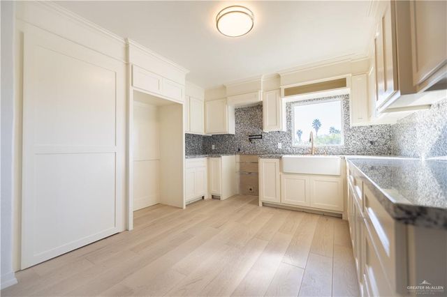 2110 Mexico Avenue, Weslaco, TX 78596