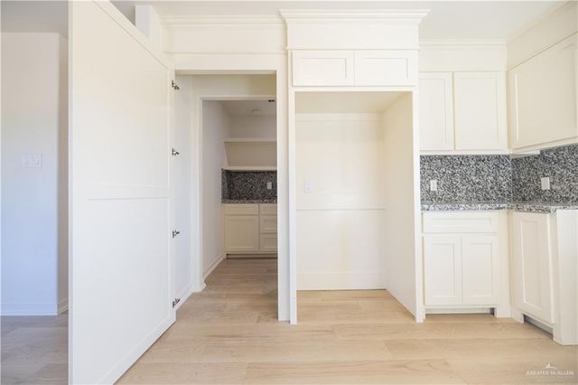 2110 Mexico Avenue, Weslaco, TX 78596