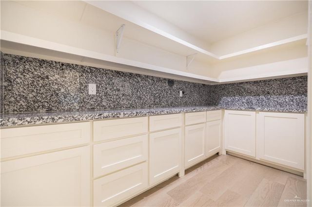 2110 Mexico Avenue, Weslaco, TX 78596