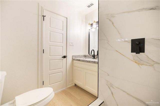 2110 Mexico Avenue, Weslaco, TX 78596