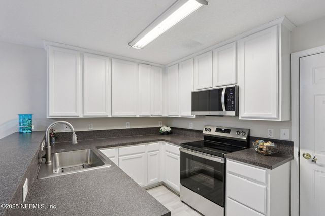 827 BLACK CHERRY Drive S, St. Johns, FL 32259