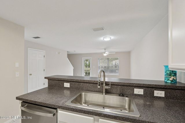 827 BLACK CHERRY Drive S, St. Johns, FL 32259