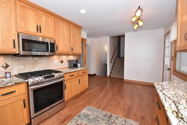 631 Hialeah DRIVE, Racine, WI 53402