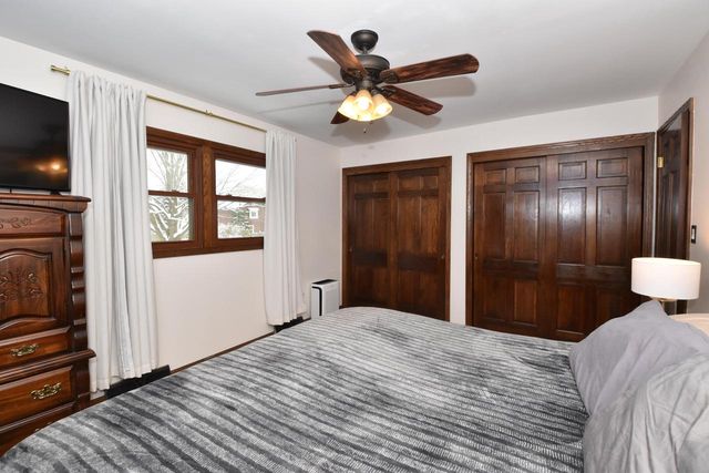 631 Hialeah DRIVE, Racine, WI 53402