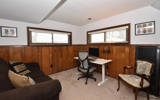 631 Hialeah DRIVE, Racine, WI 53402