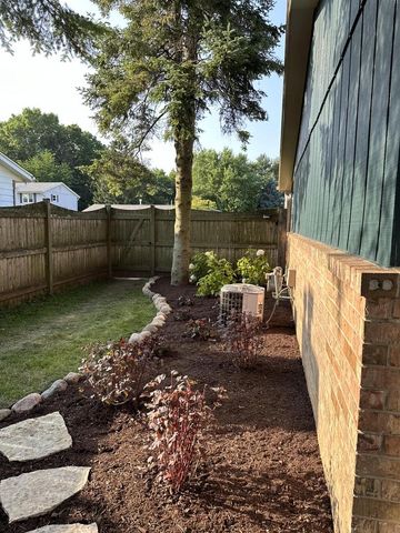 631 Hialeah DRIVE, Racine, WI 53402