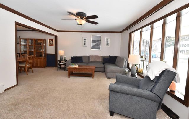 631 Hialeah DRIVE, Racine, WI 53402