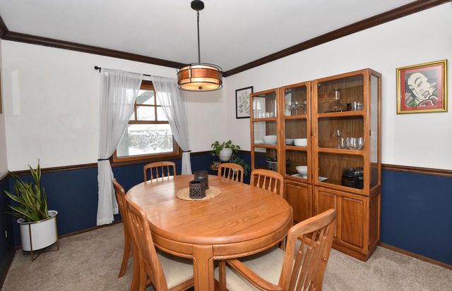 631 Hialeah DRIVE, Racine, WI 53402