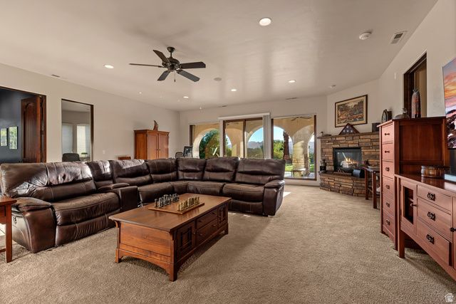 1941 N CASCADE CANYON DR, St. George, UT 84770