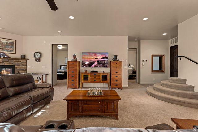 1941 N CASCADE CANYON DR, St. George, UT 84770