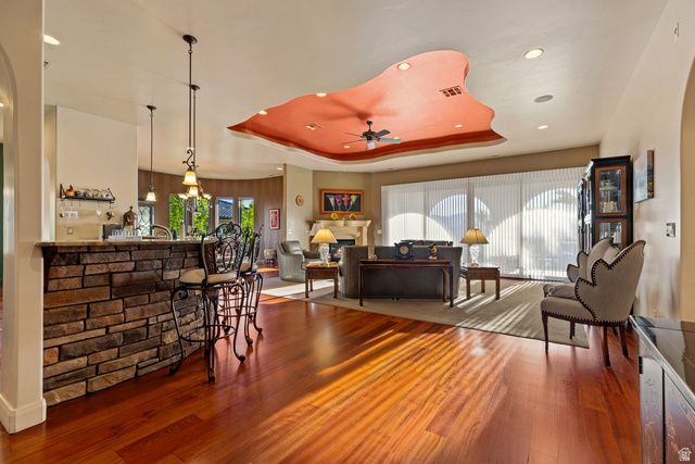 1941 N CASCADE CANYON DR, St. George, UT 84770