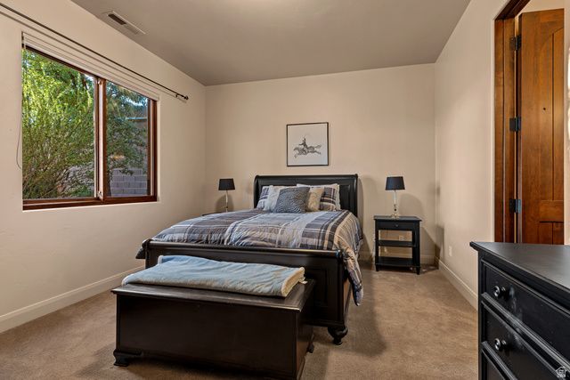 1941 N CASCADE CANYON DR, St. George, UT 84770