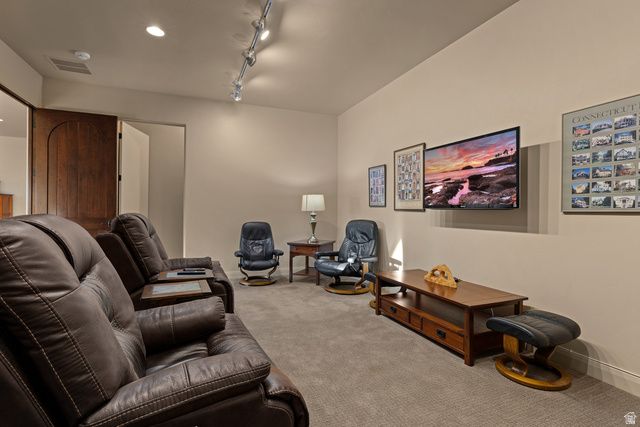 1941 N CASCADE CANYON DR, St. George, UT 84770