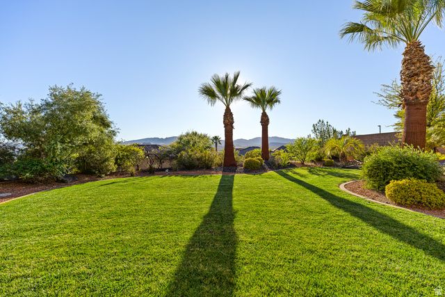 1941 N CASCADE CANYON DR, St. George, UT 84770