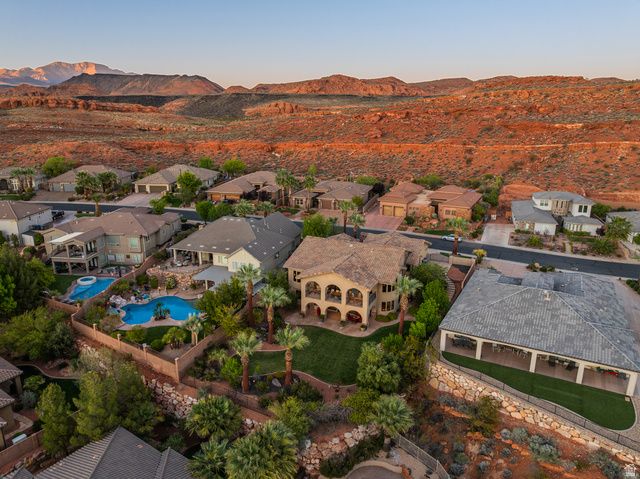 1941 N CASCADE CANYON DR, St. George, UT 84770