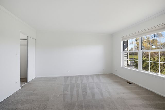 1447 Club Drive A, Glendale Heights, IL 60139