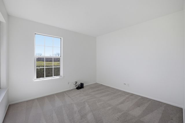 1447 Club Drive A, Glendale Heights, IL 60139