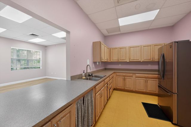 3651 Virginia Avenue, Fort Pierce, FL 34981