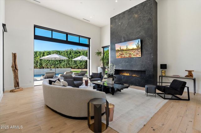 5517 N 68TH Place, Paradise Valley, AZ 85253