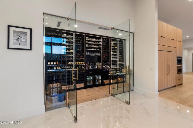 5517 N 68TH Place, Paradise Valley, AZ 85253