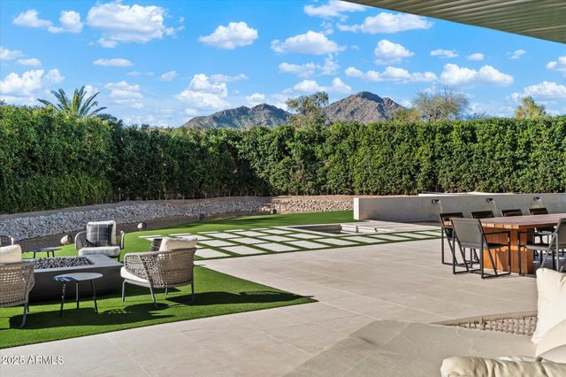 5517 N 68TH Place, Paradise Valley, AZ 85253