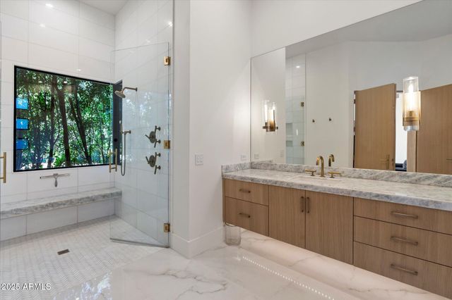 5517 N 68TH Place, Paradise Valley, AZ 85253