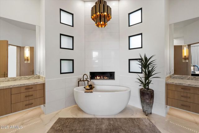 5517 N 68TH Place, Paradise Valley, AZ 85253