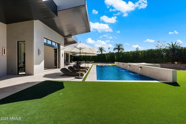 5517 N 68TH Place, Paradise Valley, AZ 85253