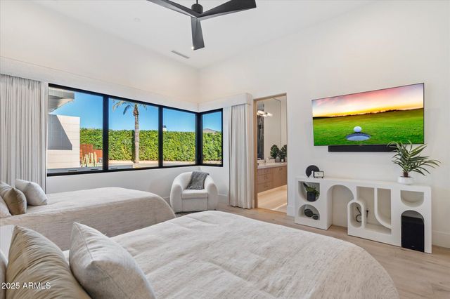 5517 N 68TH Place, Paradise Valley, AZ 85253