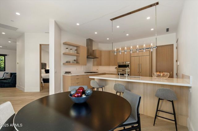 5517 N 68TH Place, Paradise Valley, AZ 85253